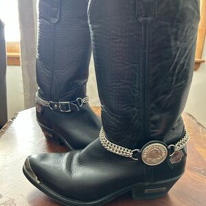 Harley-Davidson Black Leather Heeled Boots with Silver Chain